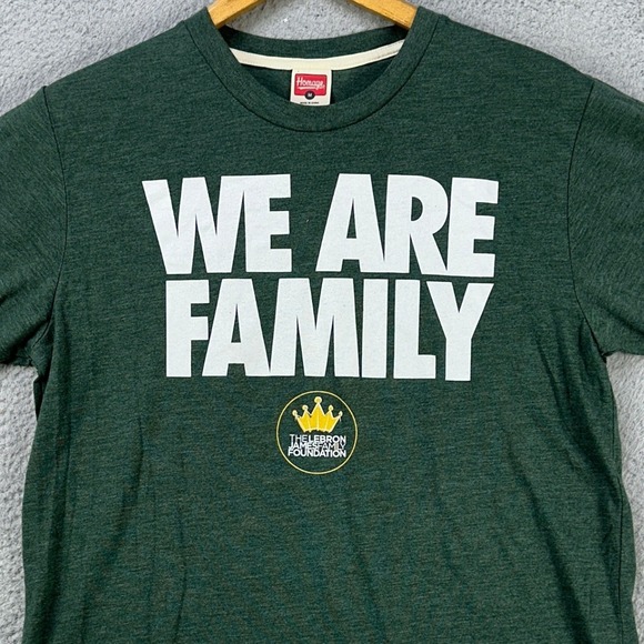Homage T-Shirt Tee Mens Medium Green We Are Family Graphic Print Short Sleeve - Picture 1 of 10